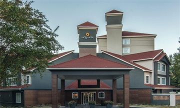La Quinta Inn & Suites Perimeter Medical