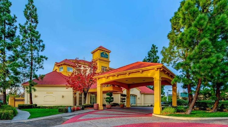 La Quinta Inn and Suites Fremont Exterior