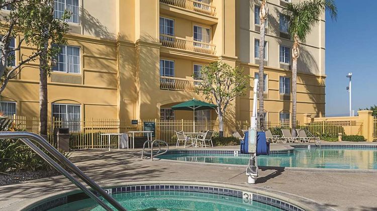 La Quinta Inn & Suites Ontario Airport Pool