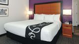 La Quinta Inn & Suites Ontario Airport Room