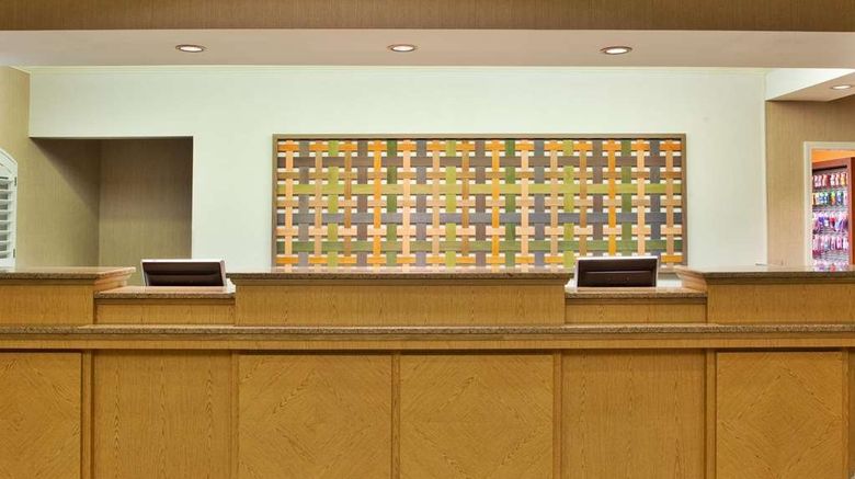 <b>La Quinta Inn & Stes Greenville/Haywood Lobby</b>. Images powered by <a href="https://iceportal.shijigroup.com/" title="IcePortal" target="_blank">IcePortal</a>.