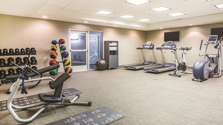 <b>La Quinta Inn & Stes Las Vegas Health</b>. Images powered by <a href="https://iceportal.shijigroup.com/" title="IcePortal" target="_blank">IcePortal</a>.
