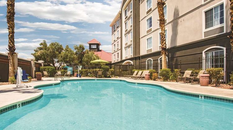 La Quinta Inn & Stes Las Vegas Pool