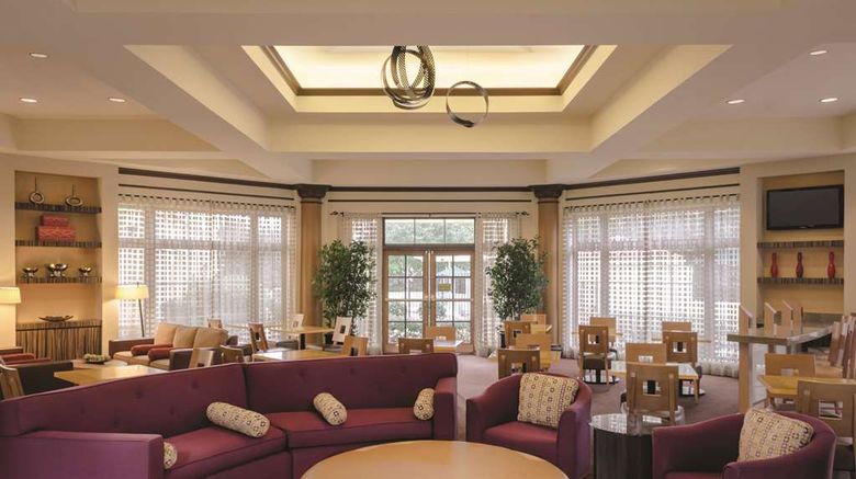 <b>La Quinta Inn & Suites Ballpark/Galleria Lobby</b>. Images powered by <a href="https://iceportal.shijigroup.com/" title="IcePortal" target="_blank">IcePortal</a>.
