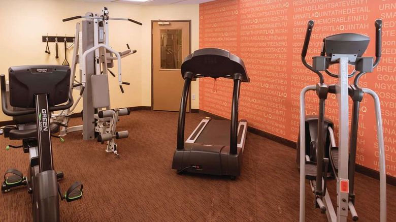 <b>La Quinta Inn & Suites Ballpark/Galleria Health</b>. Images powered by <a href="https://iceportal.shijigroup.com/" title="IcePortal" target="_blank">IcePortal</a>.