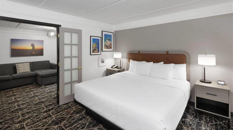 La Quinta Inn & Stes Houston Bush Intl Suite