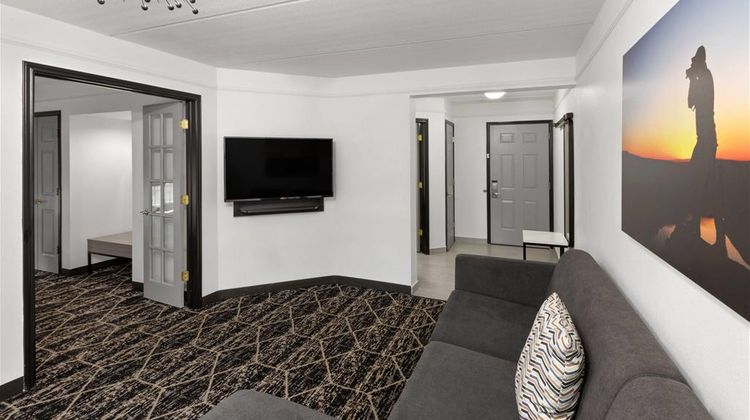 La Quinta Inn & Stes Houston Bush Intl Suite