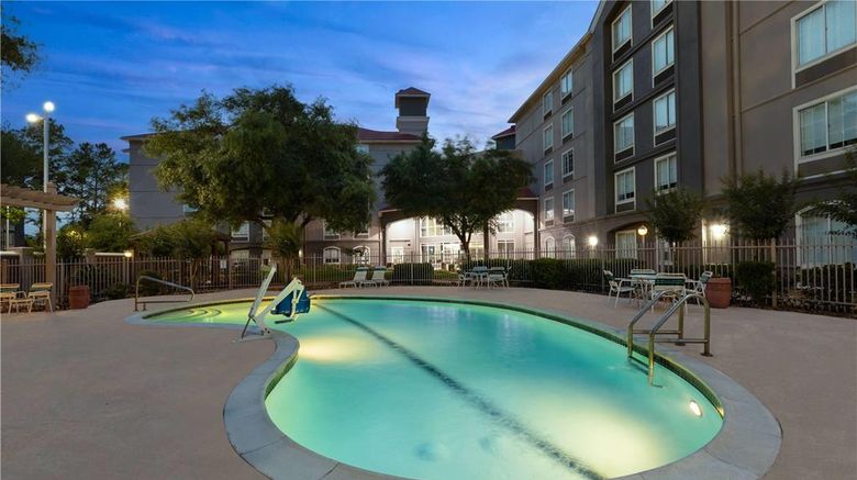 <b>La Quinta Inn & Stes Houston Bush Intl Pool</b>. Images powered by <a href="https://iceportal.shijigroup.com/" title="IcePortal" target="_blank">IcePortal</a>.