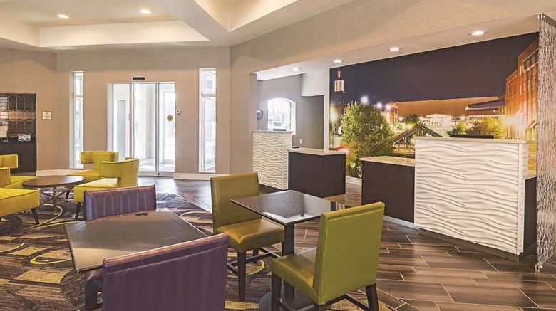 <b>La Quinta Inn & Suites Oklahoma City Lobby</b>. Images powered by <a href="https://iceportal.shijigroup.com/" title="IcePortal" target="_blank">IcePortal</a>.