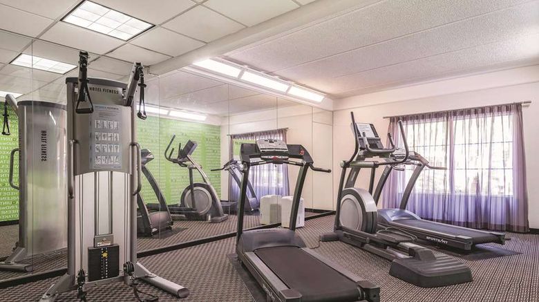<b>La Quinta Inn & Suites Chapel Hill Health</b>. Images powered by <a href="https://iceportal.shijigroup.com/" title="IcePortal" target="_blank">IcePortal</a>.