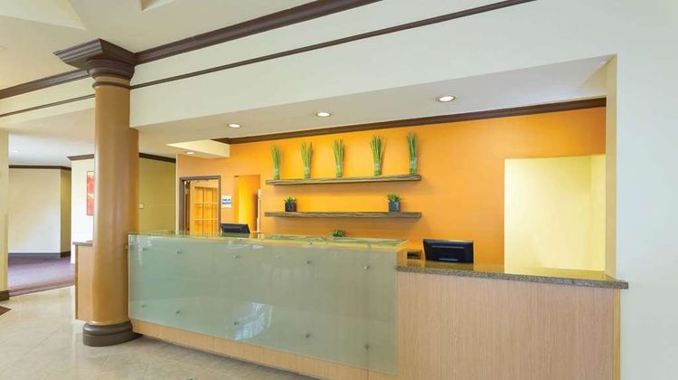 La Quinta Inn & Suites Research Triangle Lobby