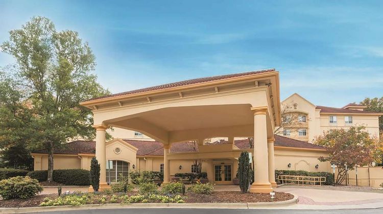 La Quinta Inn & Suites Research Triangle Exterior