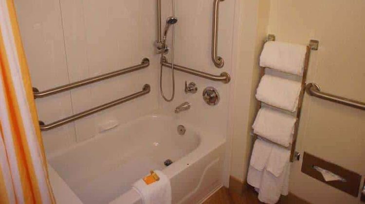 La Quinta Inn & Suites Research Triangle Room