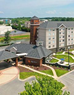 La Quinta Inn & Suites Greensboro