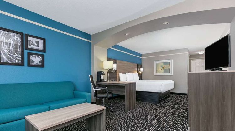La Quinta Inn & Suites Weatherford Room