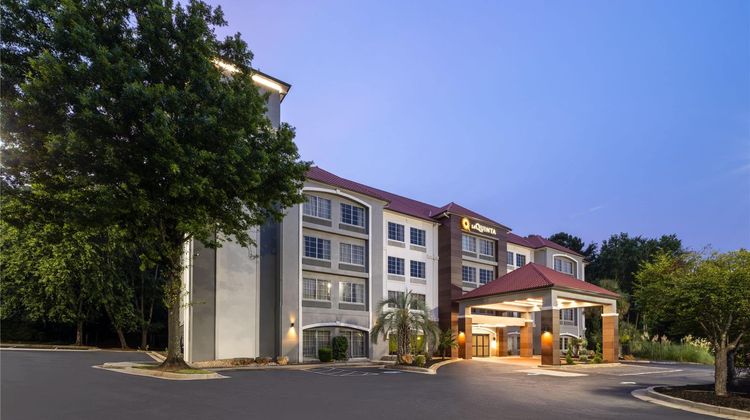 La Quinta Inn & Suites Stockbridge Exterior