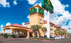 La Quinta Inn & Suites Beaumont West