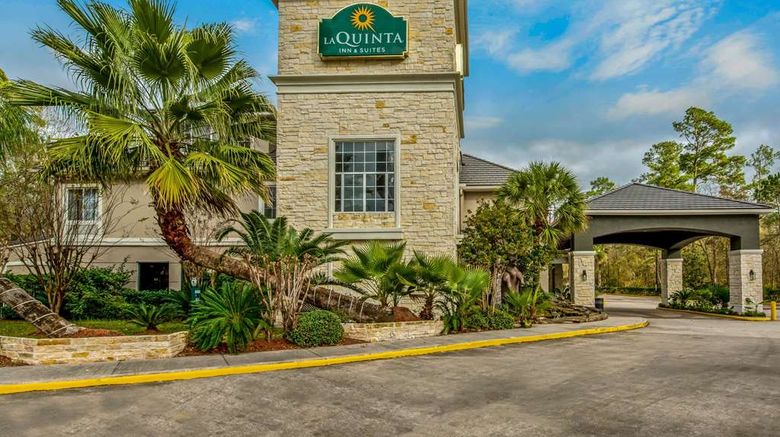 <b>La Quinta Inn & Suites Kingwood Exterior</b>. Images powered by <a href="https://iceportal.shijigroup.com/" title="IcePortal" target="_blank">IcePortal</a>.
