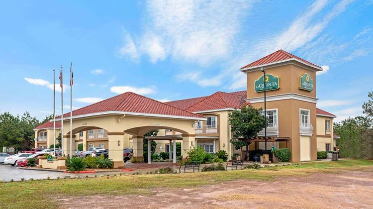La Quinta Inn & Suites Conroe Exterior