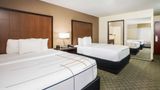 La Quinta Inn & Suites Portland Airport Room