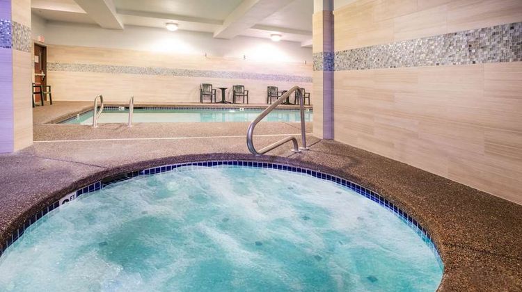 La Quinta Inn & Suites Portland Airport Pool