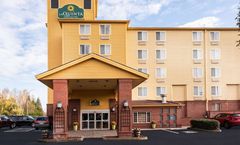 La Quinta Inn & Suites Portland Airport