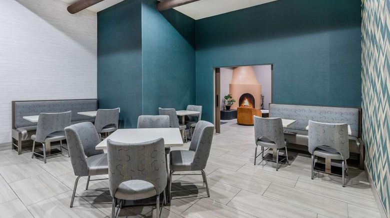 <b>La Quinta Inn & Suites Santa Rosa Other</b>. Images powered by <a href="https://iceportal.shijigroup.com/" title="IcePortal" target="_blank">IcePortal</a>.