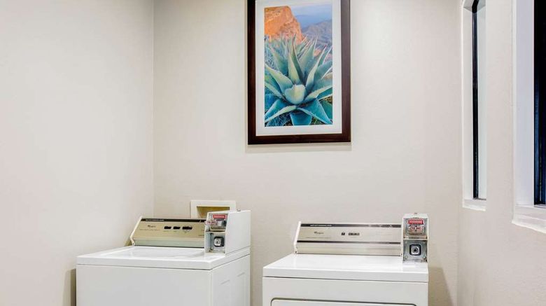<b>La Quinta Inn & Suites Mission Other</b>. Images powered by <a href="https://iceportal.shijigroup.com/" title="IcePortal" target="_blank">IcePortal</a>.