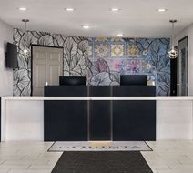 La Quinta Inn & Stes Hesperia Lobby