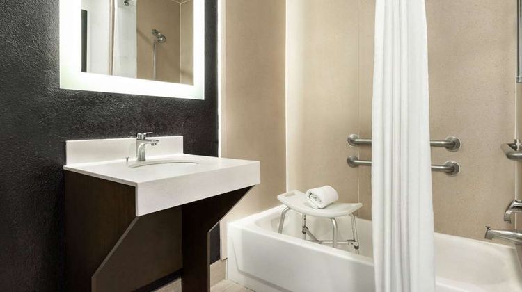 La Quinta Inn & Stes Hesperia Room