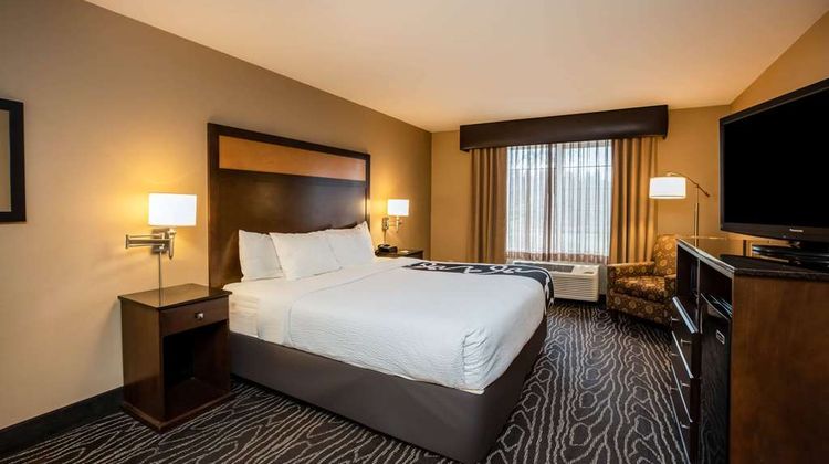 La Quinta Inn & Suites Eugene Suite