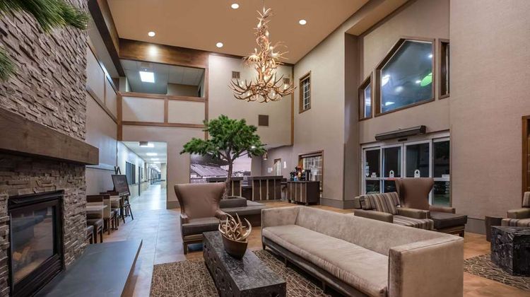 La Quinta Inn & Suites Eugene Lobby