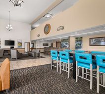 La Quinta Inn & Suites Grants Pass Lobby