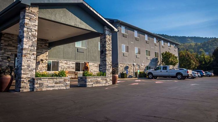 La Quinta Inn & Suites Grants Pass Exterior