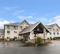 La Quinta Inn & Suites Newport Exterior