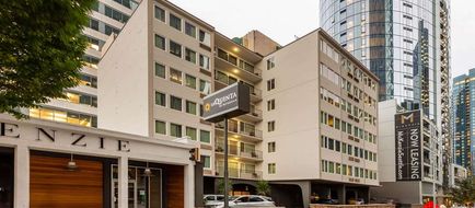 La Quinta Inn & Suites Seattle Downtown Exterior