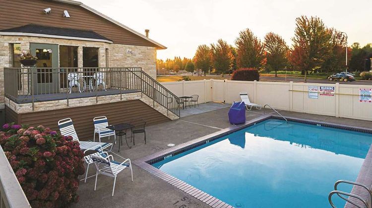 La Quinta Inn & Suites Woodburn Pool