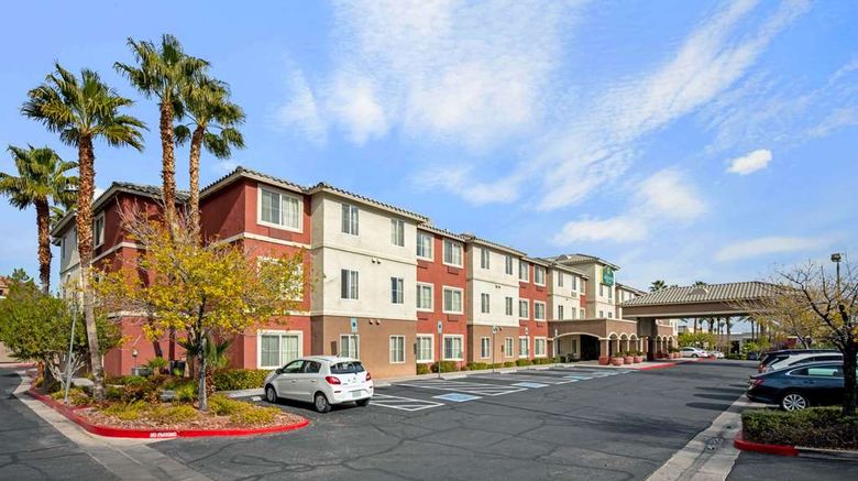 <b>La Quinta Inn & Stes Las Vegas Red Rock Exterior</b>. Images powered by <a href="https://iceportal.shijigroup.com/" title="IcePortal" target="_blank">IcePortal</a>.