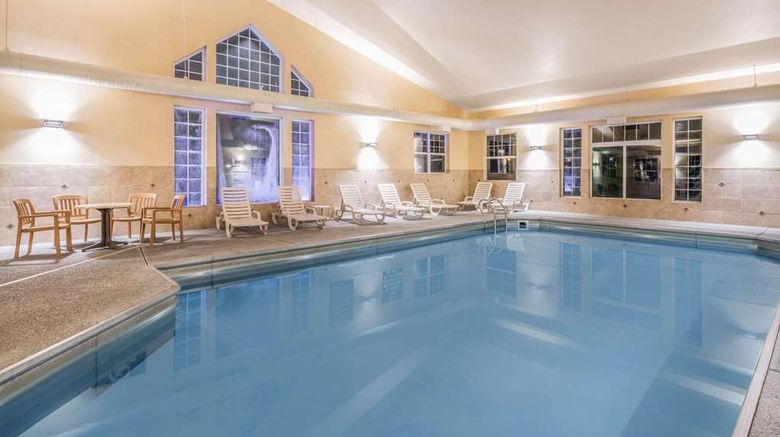<b>La Quinta Inn & Stes Belgrade Pool</b>. Images powered by <a href="https://iceportal.shijigroup.com/" title="IcePortal" target="_blank">IcePortal</a>.