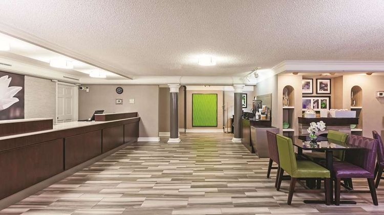 La Quinta Inn Odessa Lobby