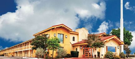 La Quinta Inn Odessa Exterior