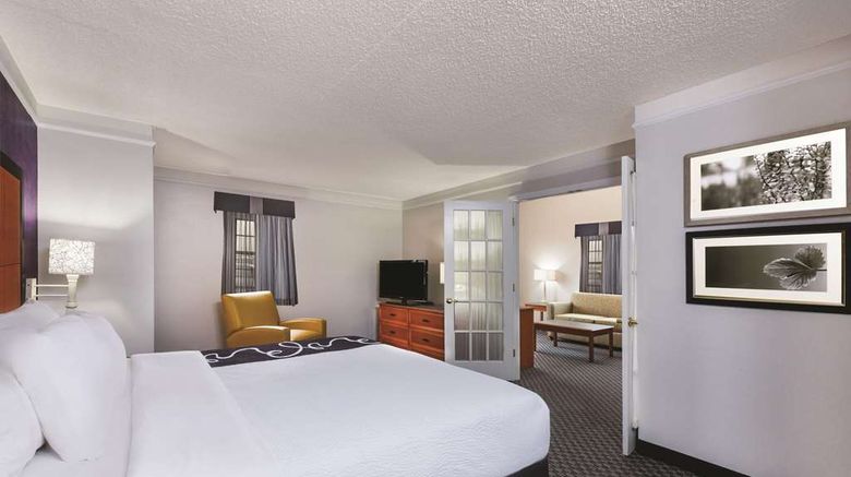 <b>La Quinta Inn Midland Suite</b>. Images powered by <a href="https://iceportal.shijigroup.com/" title="IcePortal" target="_blank">IcePortal</a>.