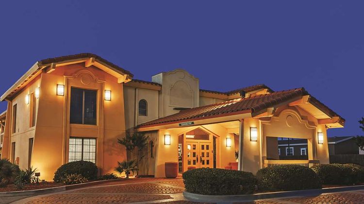 La Quinta Inn Midland Exterior