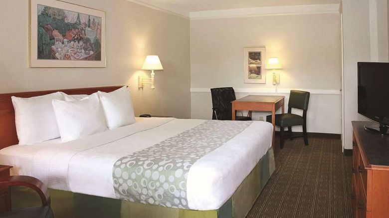 <b>La Quinta Inn Tyler Room</b>. Images powered by <a href="https://iceportal.shijigroup.com/" title="IcePortal" target="_blank">IcePortal</a>.
