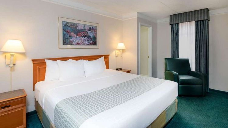 La Quinta Inn Farmington Suite