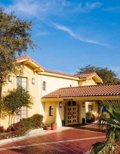 Super 8 by Wyndham Austin South / I-35