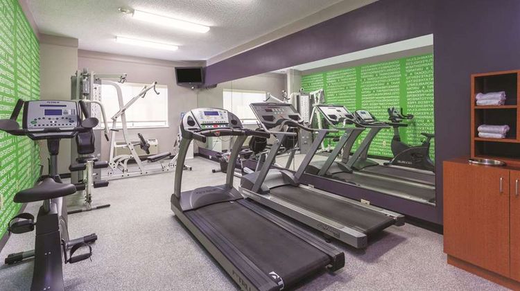La Quinta Inn & Stes Jackson Airport Health
