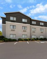 La Quinta Inn & Stes Jackson Airport
