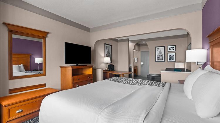La Quinta Inn & Stes Jackson Airport Suite