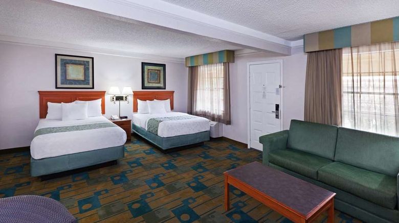 <b>La Quinta Inn Austin Oltorf Room</b>. Images powered by <a href="https://iceportal.shijigroup.com/" title="IcePortal" target="_blank">IcePortal</a>.